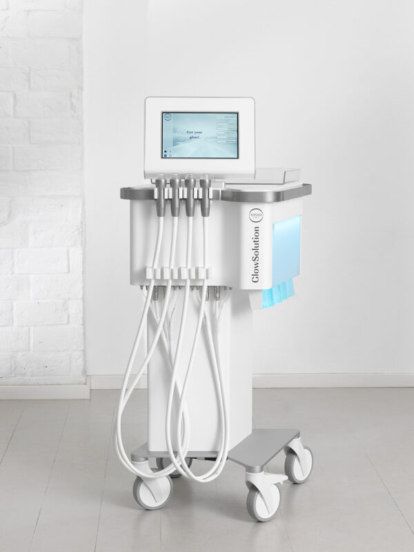 GlowSolution verhilft mit vier Behandlungsschritten zu einer tief genährten Haut und dem perfekten Glow. Foto: IONTO-COMED