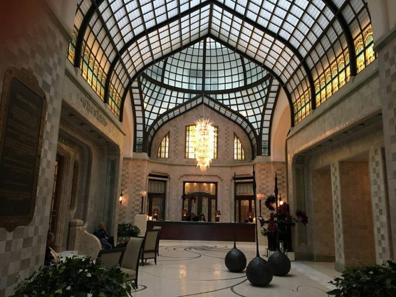 Eingangsbereich des Four Seasons Budapest. Foto: FH JOANNEUM Hospitality and Spa Management, 2017