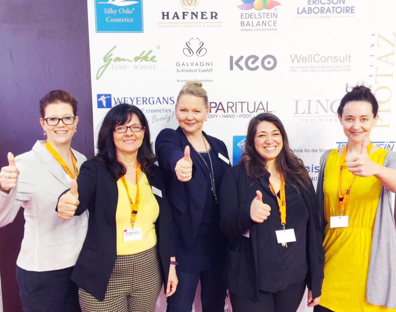 Sylvia Glückert mit ihrem Team bei der Spa Business Lounge 2017. Foto: Spa Business Lounge