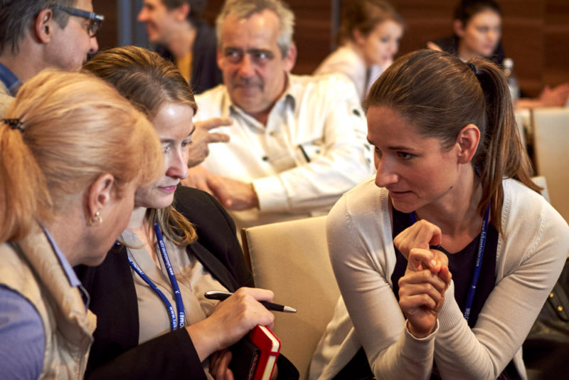 Spannende Diskussionen und Gespräche stehen beim SpaCamp im Fokus. Foto: SpaCamp / Jasmin Walter Photography