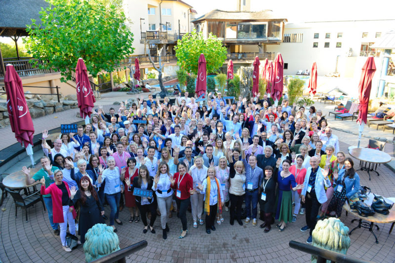Gruppenfoto beim SpaCamp 2018 in der Sieben Welten Therme in Hessen. Foto: SC/DH STUDIO, Dirk Holst