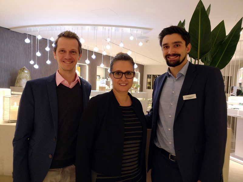 Treffen im Öschberghof Ende 2018. Von links: Wolfgang Falkner (Veranstalter SpaCamp), Carolin Becker und Joram Schirmaier (Öschberghof). Foto: SpaCamp