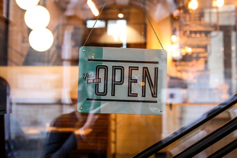 Always open – mittlerweile kann der Kaufabschluss auch in Instagram stattfinden. Foto: © Alexandre Godreau/www.unsplash.com