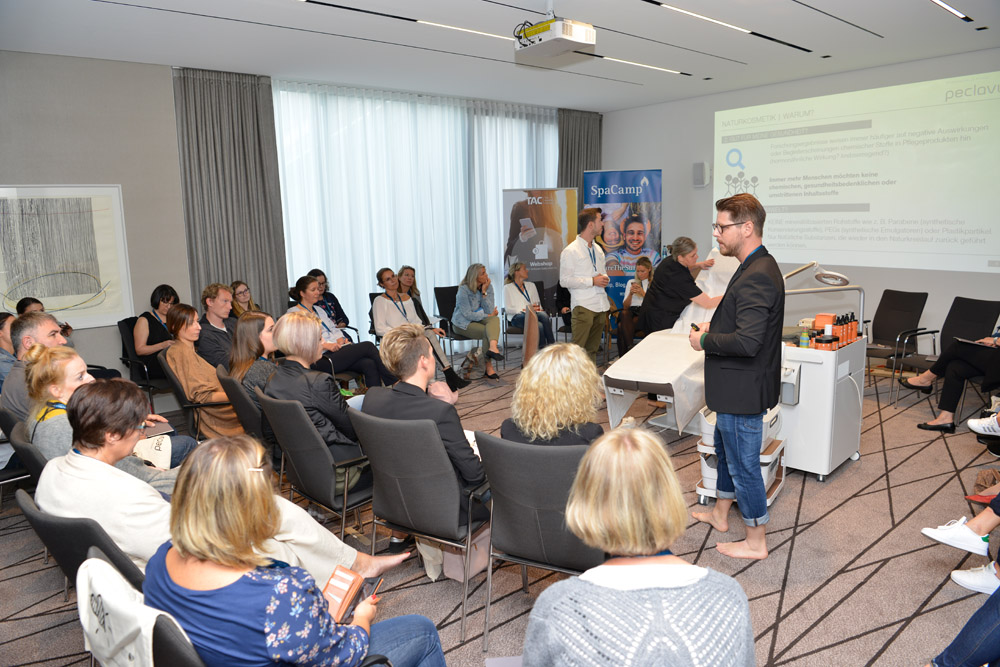 SpaCamp 2019, Session "Erholung für Deine Füße" mit Simeon Ruck & Admir Manjo. Foto: DH STUDIO Köln, Dirk Holst