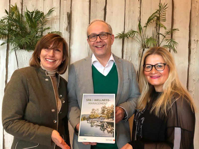 Stefan Nungesser hat mit Dagmar Rizzato und Karin Stefanie Niederer ein Buch zum Thema Spa-Management herausgebracht. Foto: Rizzato Spa Consulting