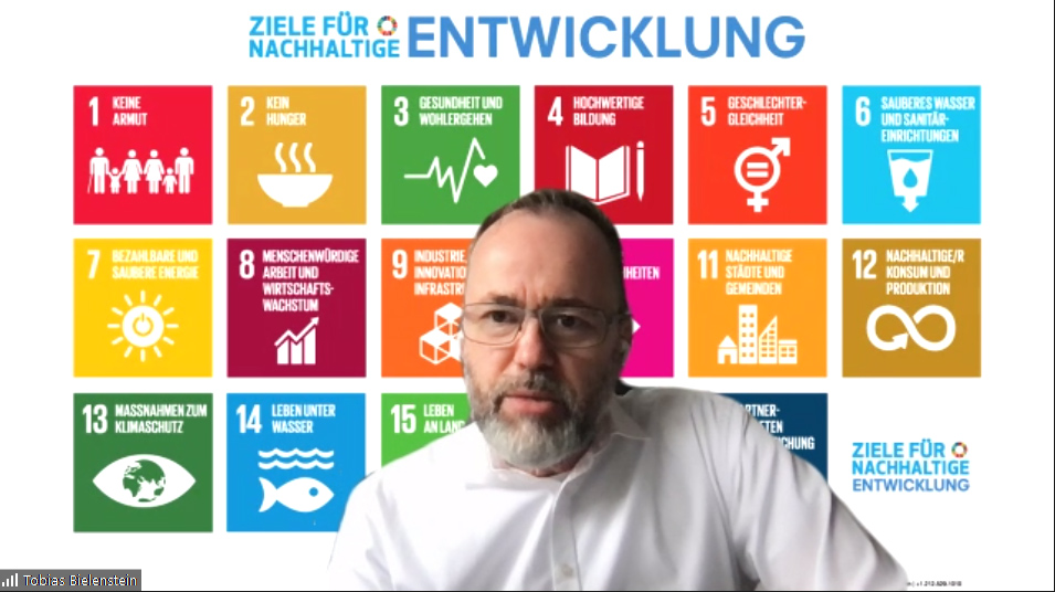 Tobias Bielenstein ging in seiner Session auf die 17 Nachhaltigkeitsziele ein. Foto: Screenshot SCFD