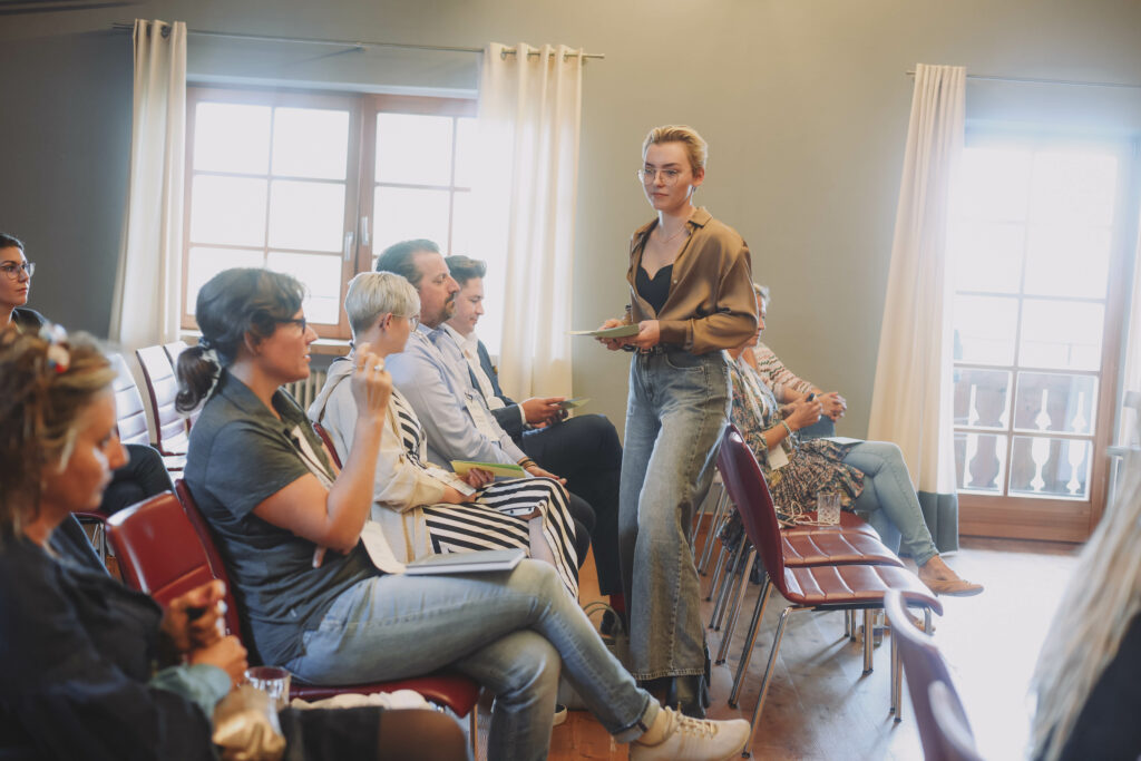 Offener Erfahrungsaustausch in den Sessions. Foto: SpaCamp/Jasmin Walter beim SpaCamp 2023