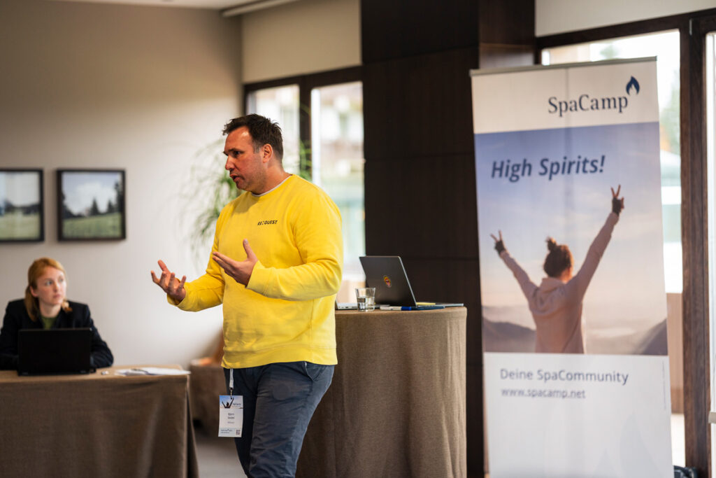 Diskussion "Mehr Gefühl durch Maschine mit Björn Seidel". Foto: SpaCamp/Lukas Geu