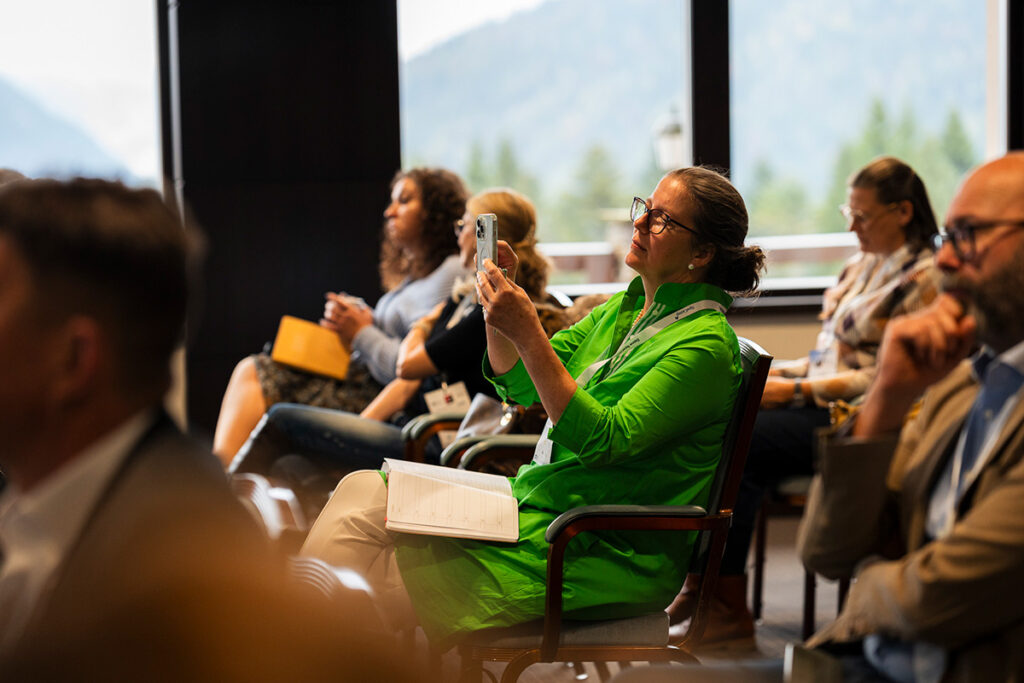 Spannende Erkenntnisse vom SpaCamp 2025 im Raum 2. Foto: SpaCamp/Lukas Geu