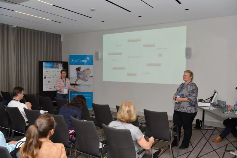 Session "Sicher durch den Online-Dschungel" mit Tanja Klindworth & Catrin Stoppa beim SpaCamp2019. Foto: DH STUDIO Köln, Dirk Holst