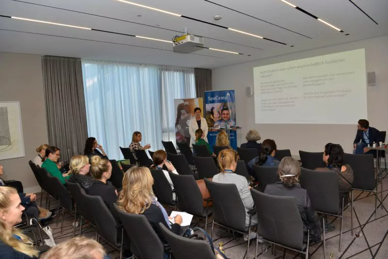 Austausch auf Augenhöhe in den Sessions beim SpaCamp 2019. Foto: DH STUDIO Köln, Dirk Holst