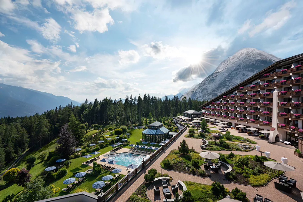 Das Interalpen-Hotel Tyrol - der Arbeitsplatz von Lisa Marie Stangier. Foto: Interalpen-Hotel Tyrol