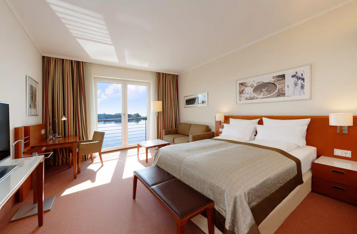 Superior Zimmer im ATLANTIC Hotel Wilhelmshaven. Foto: ATLANTIC Hotels