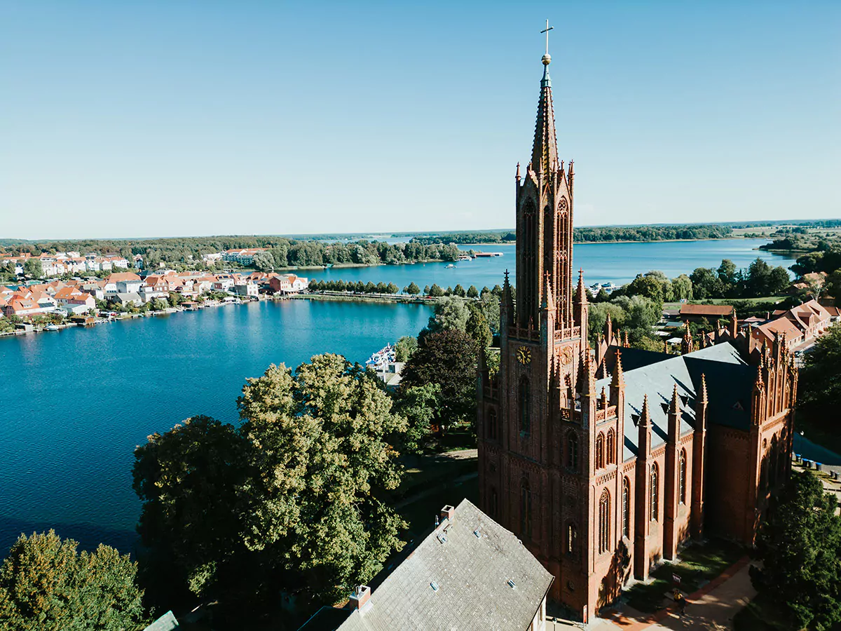 Inselstadt Malchow mit Kloster. Foto: Tourismusverband Mecklenburgische Seenplatte e.V.