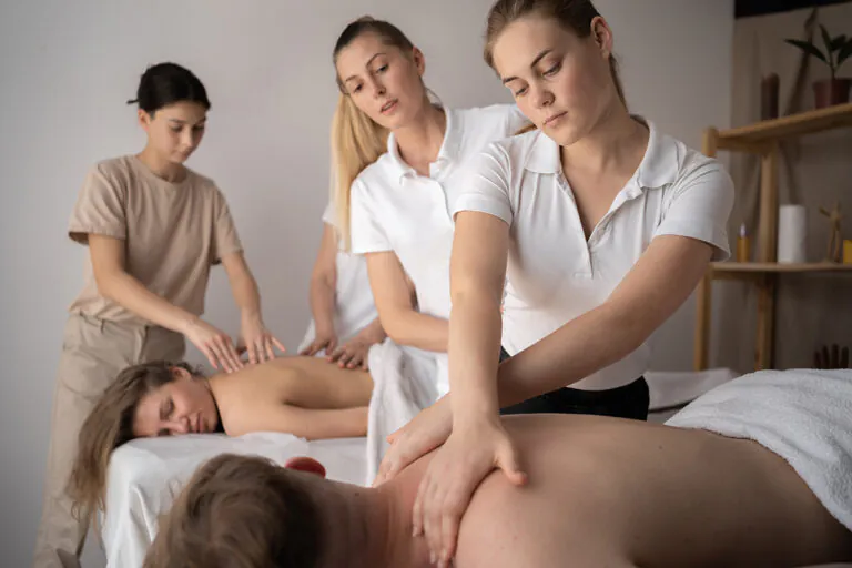 Train-the-Trainer-Programme im Spa. Foto: Andrii Lysenko – stock.adobe.com