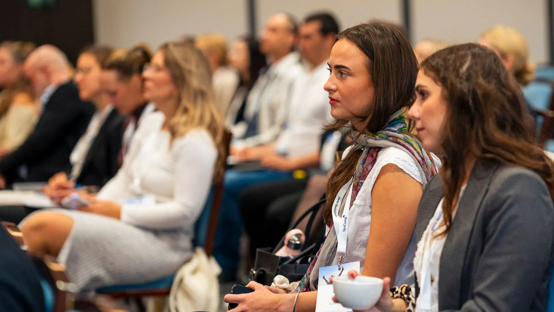 Teilnehmende in den Sessions. Foto: SpaCamp/Lukas Geu