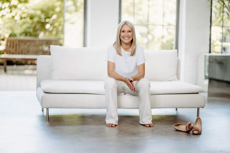 Im Gespräch mit dem SpaCamp-Magazin, Kosmetikwissenschaftlerin Dr. Meike Streker. Foto: Lotta Laabs