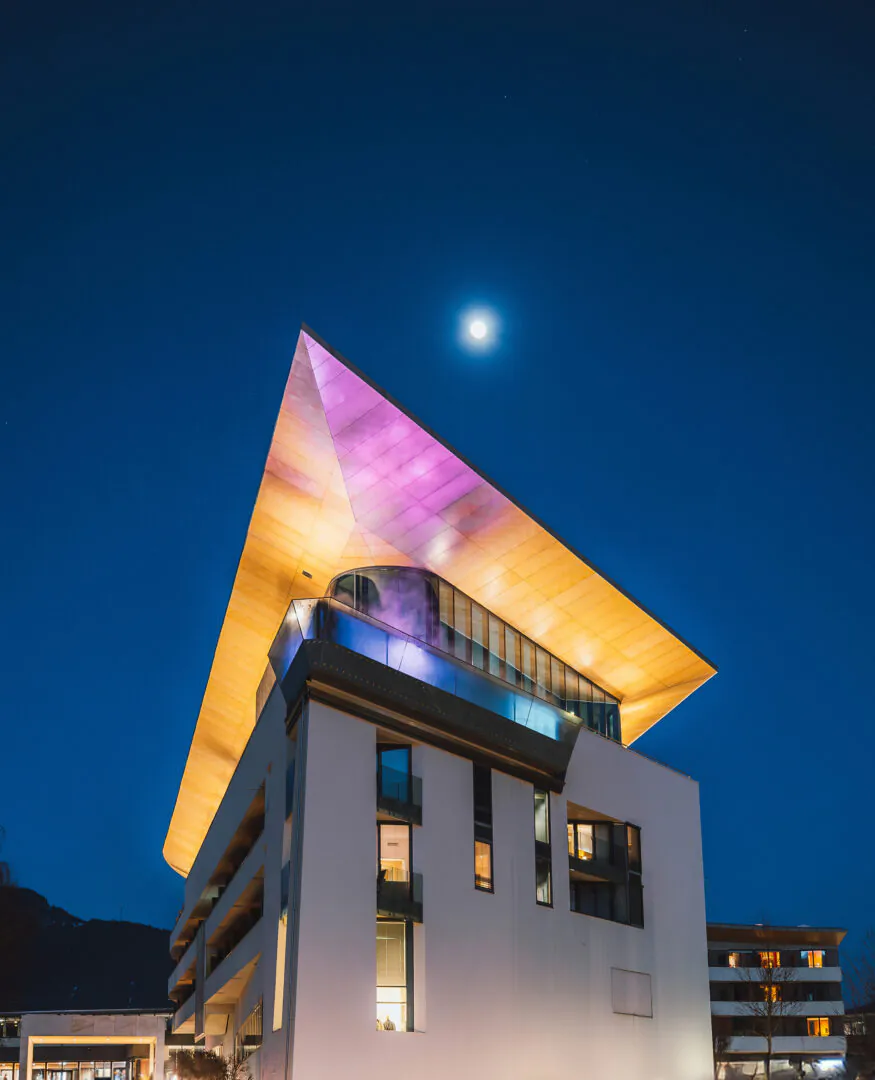 Das TAUERN SPA bei Nacht – Kaprun. Foto: TAUERN SPA Zell am See – Kaprun