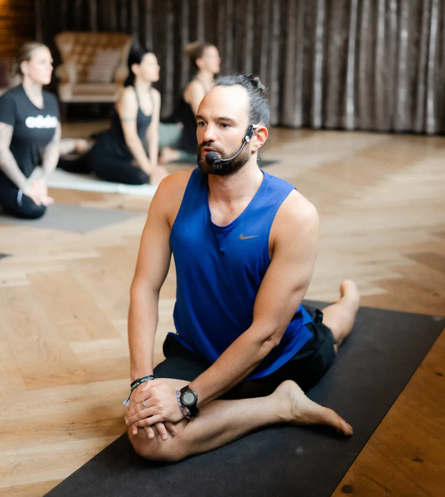 Peter Praunsmändtl bei seinem Retreat. Foto: Alina Atzler Fotografie
