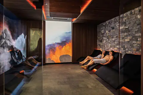 TAUERN SPA Infrarotraum-Bergfeuer. Foto: TAUERN SPA Zell am See – Kaprun